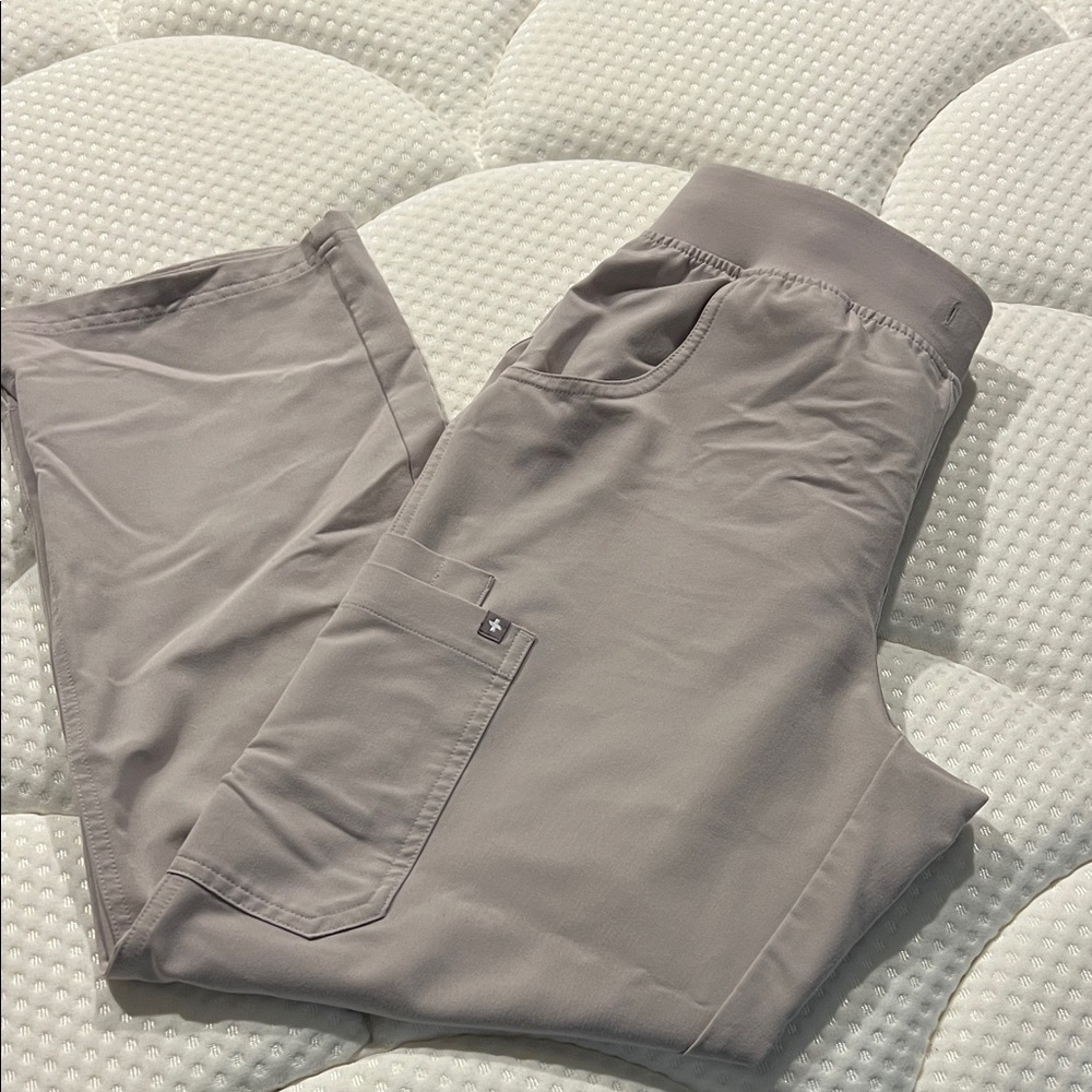 Figs Women's Kade Cargo Pants